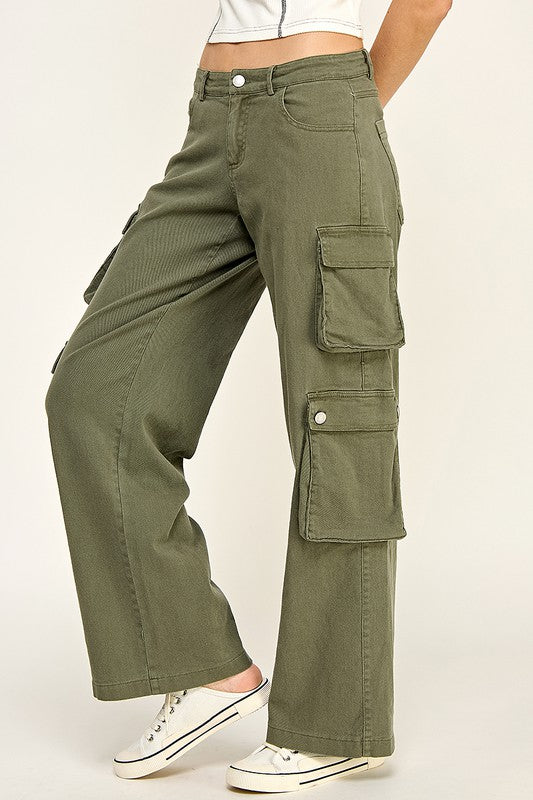 Low Rise Wide Cargo Pants