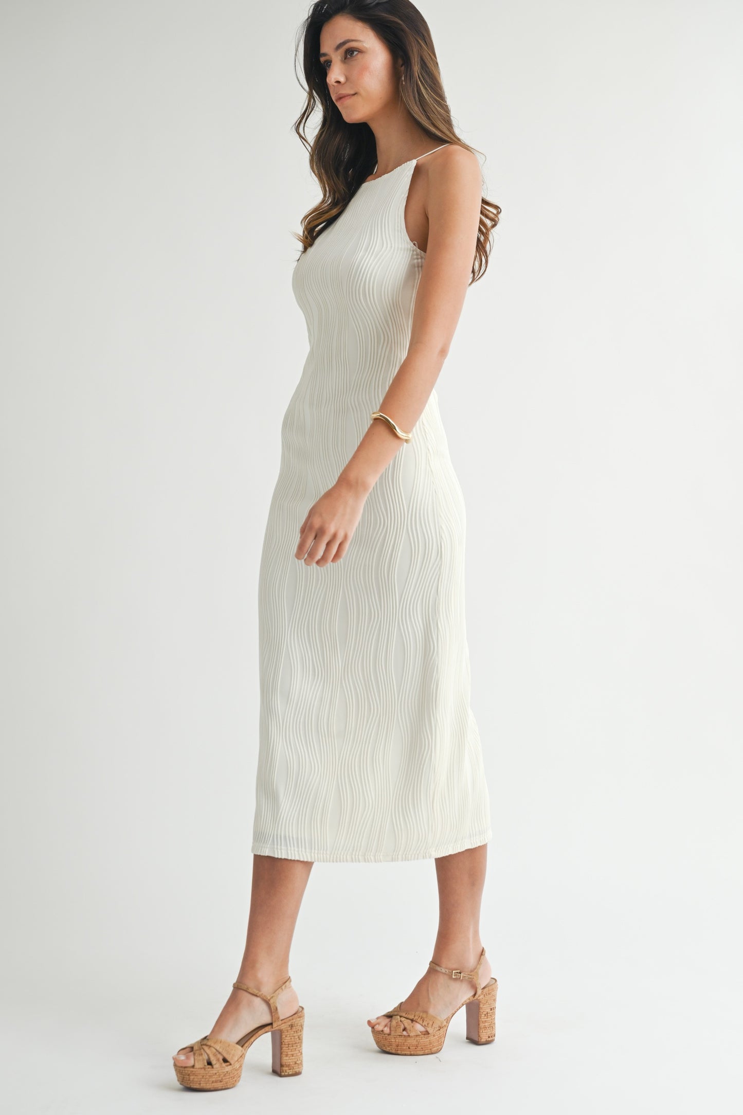 Textured Curvy Line Bodycon Midi Dress