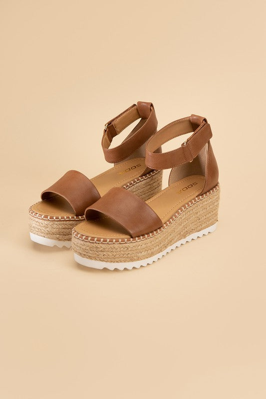 Tuckins Platform Sandals
