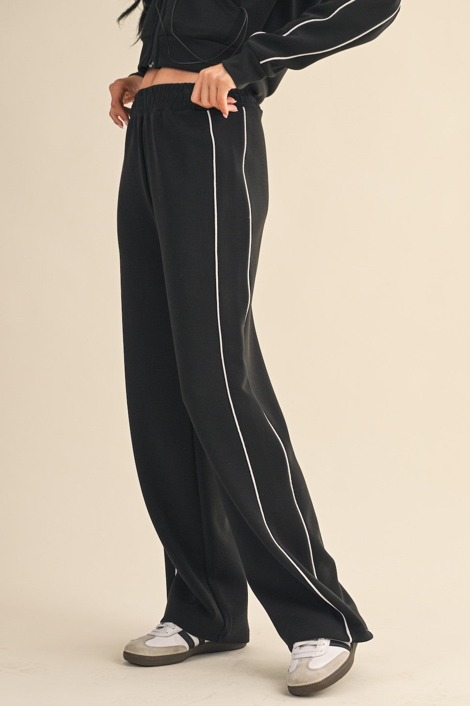 Wide Soft Athletic Piping Pant
