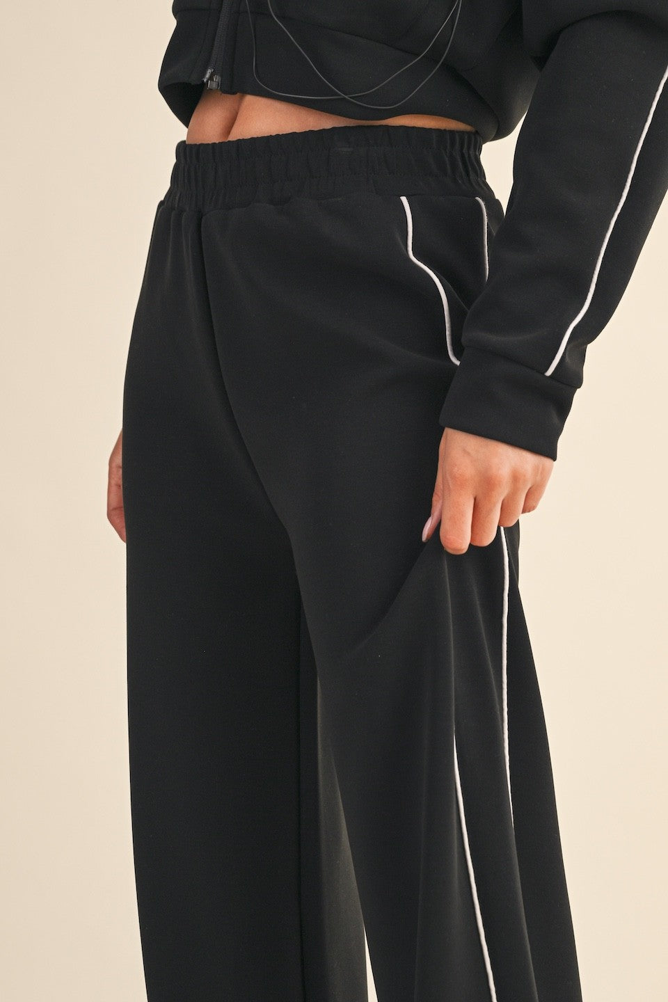 Wide Soft Athletic Piping Pant