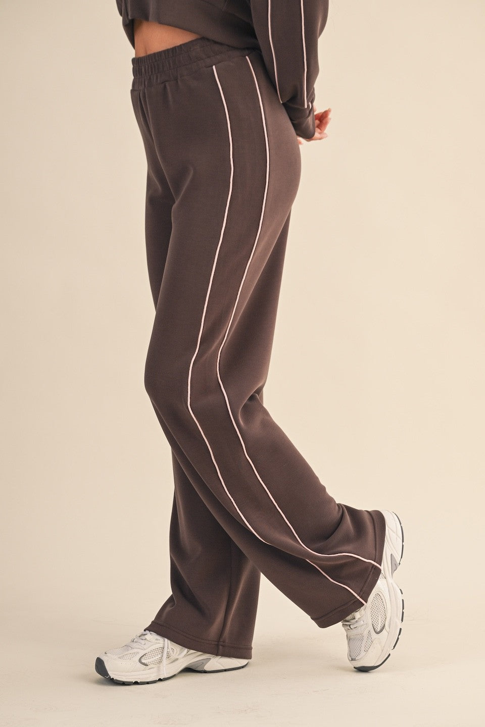 Wide Soft Athletic Piping Pant