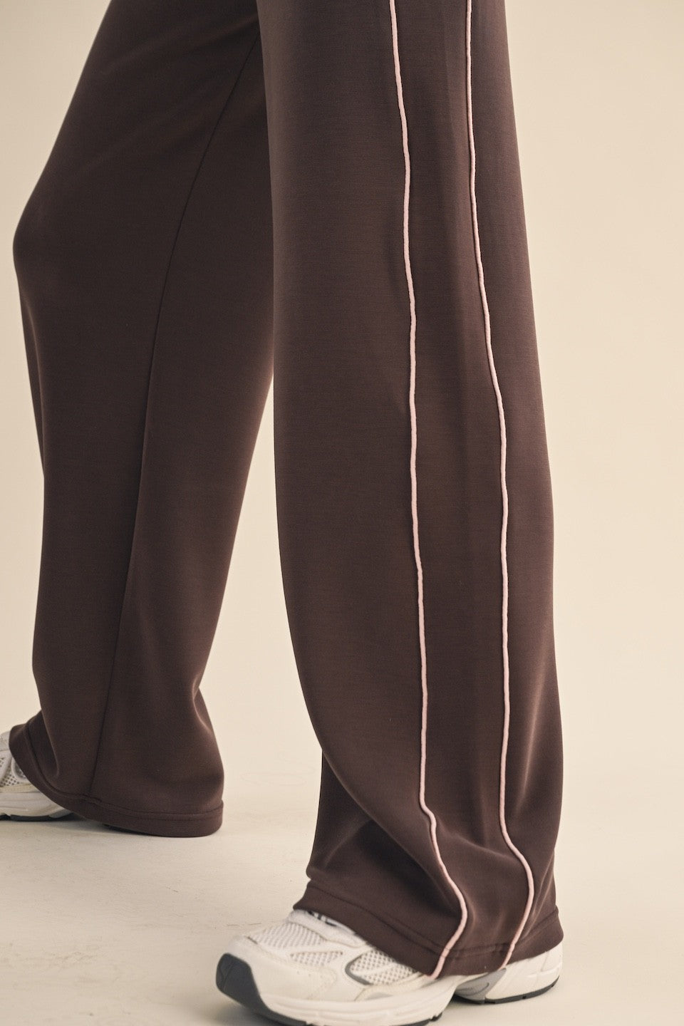 Wide Soft Athletic Piping Pant