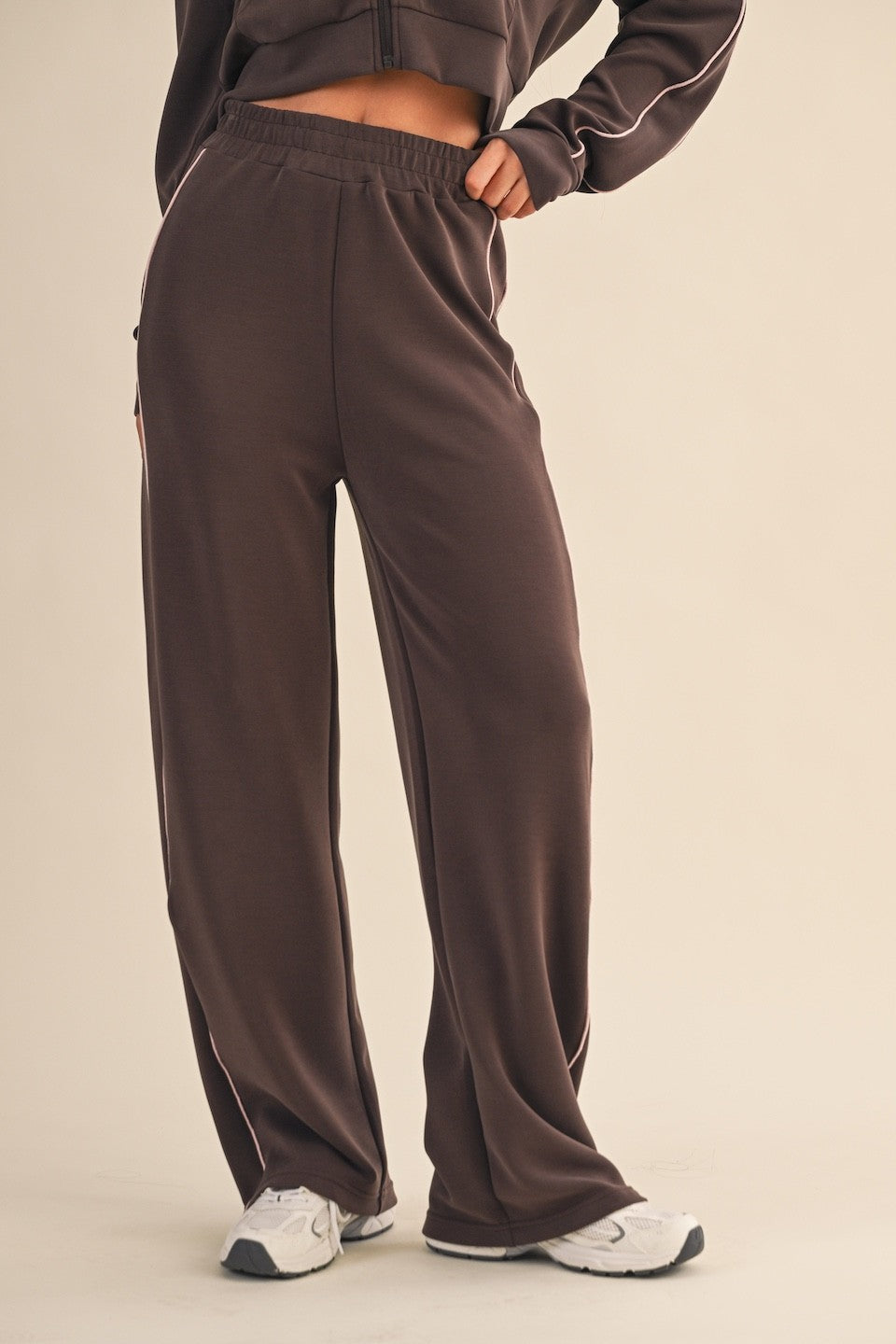 Wide Soft Athletic Piping Pant