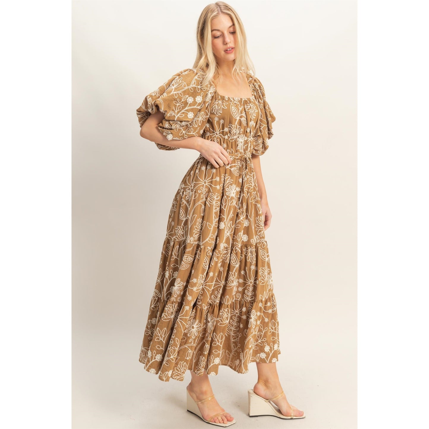 Contrast Stitch Puff Sleeve Maxi Dress