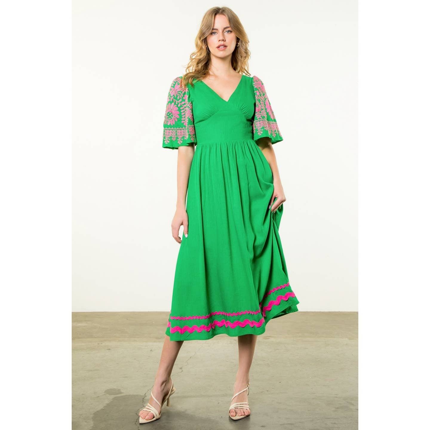 Embroider Flutter Sleeve Kelly Green Dress