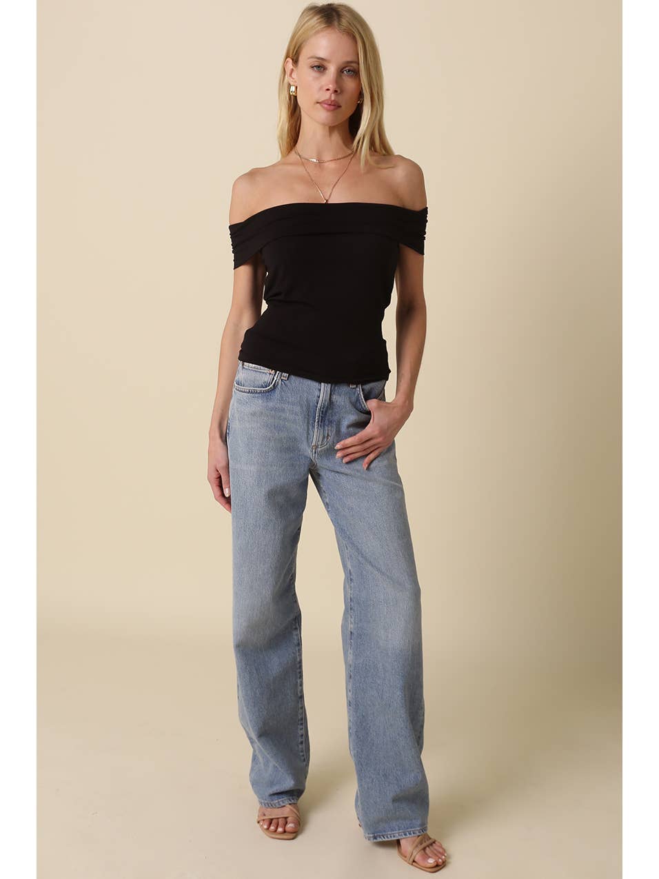 Leslie Off Shoulder Top