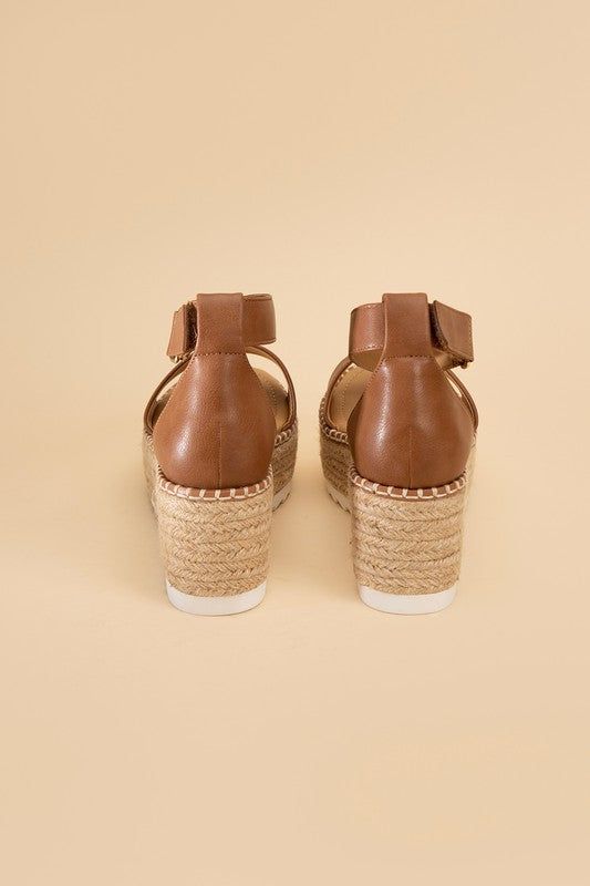 Tuckins Platform Sandals