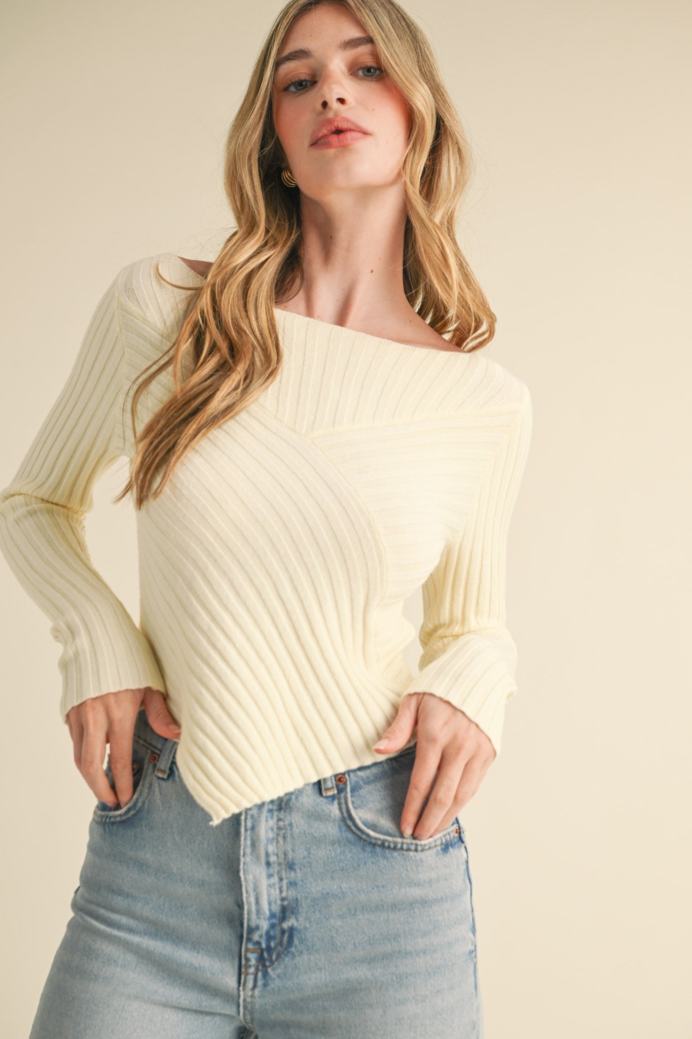 Ribbed Crew Asymmetric Hem Top