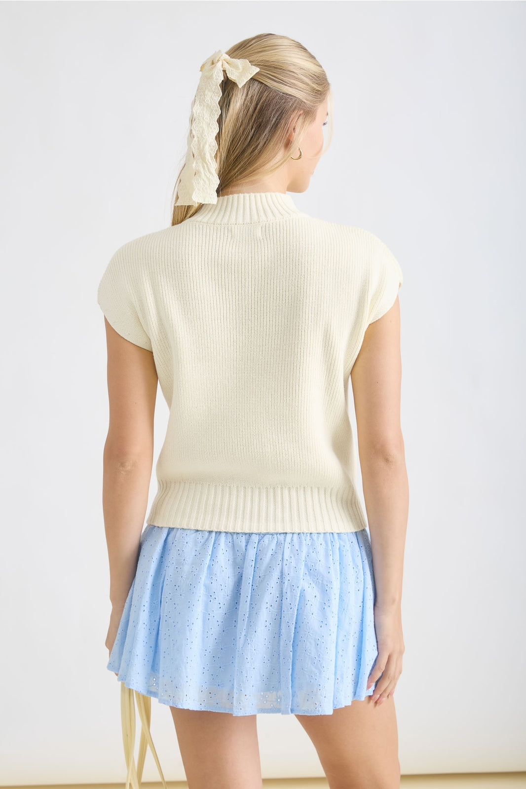 Sleeveless Sweater Mock Neck Top
