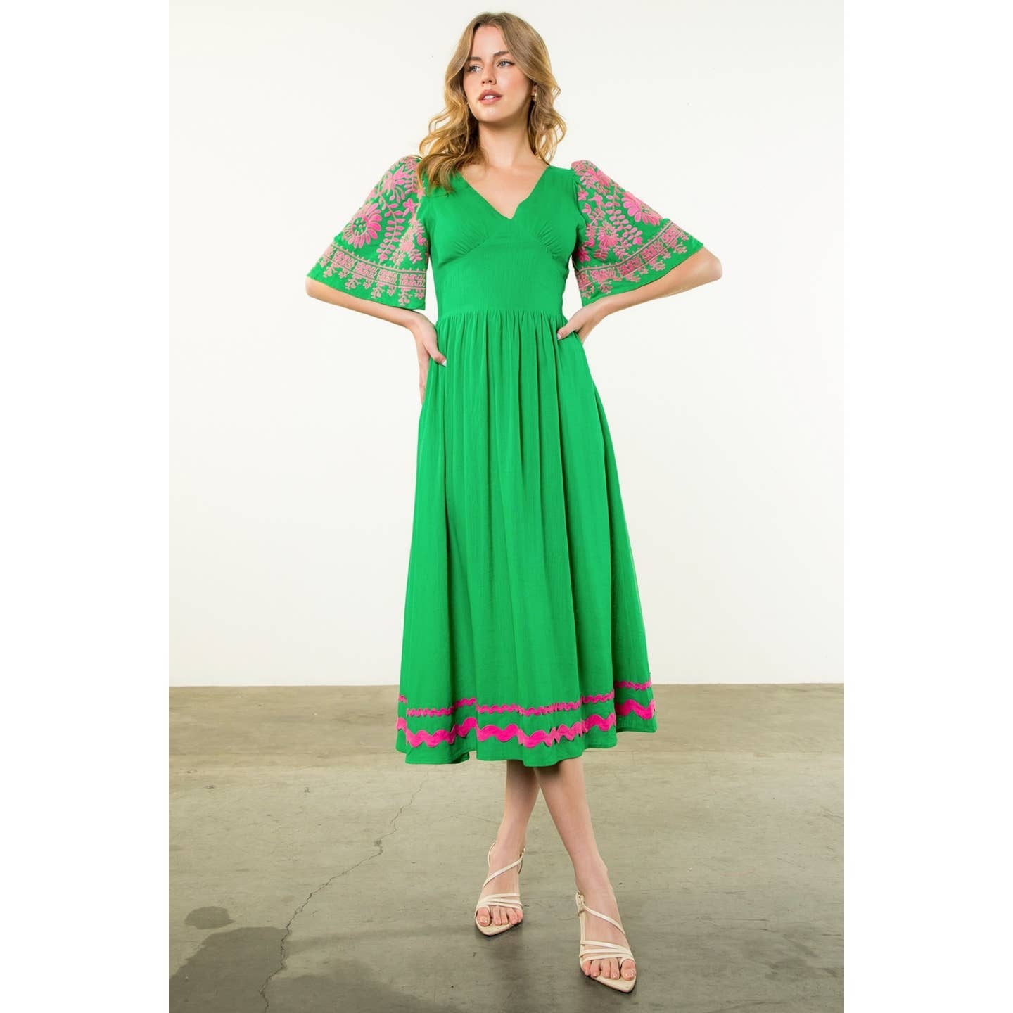 Embroider Flutter Sleeve Kelly Green Dress