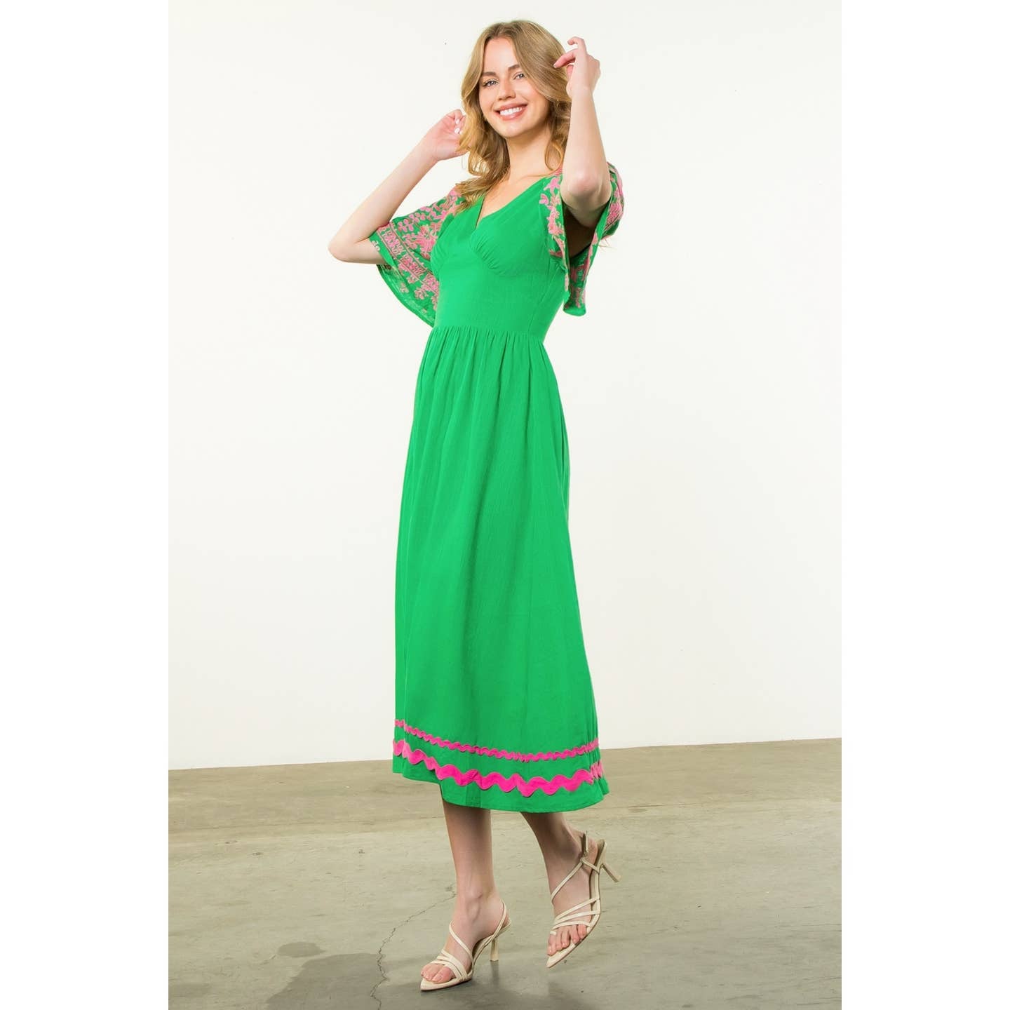 Embroider Flutter Sleeve Kelly Green Dress