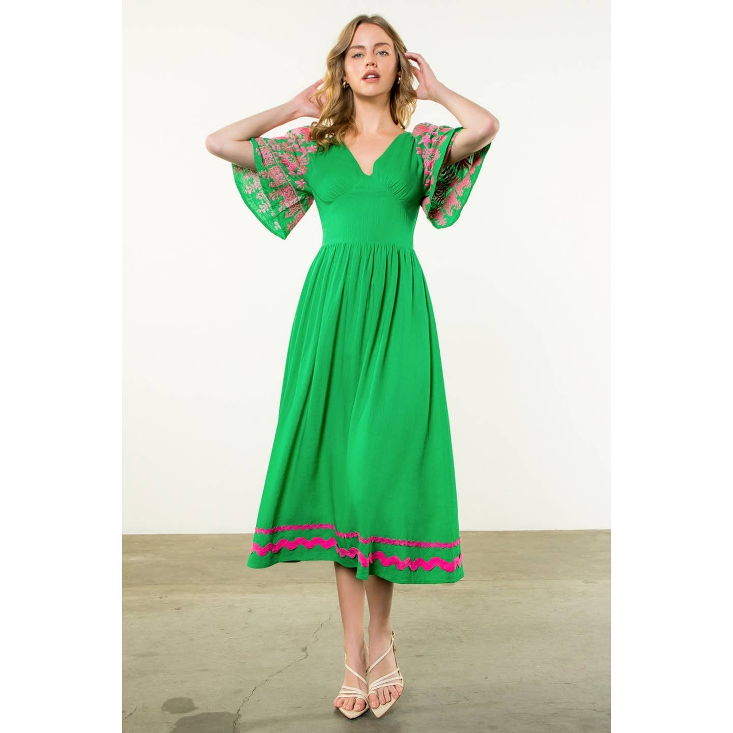 Embroider Flutter Sleeve Kelly Green Dress