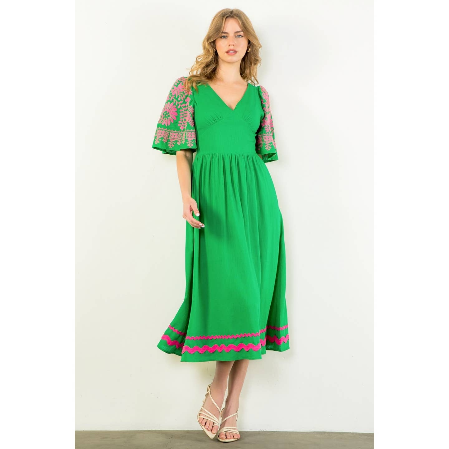 Embroider Flutter Sleeve Kelly Green Dress